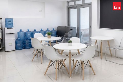Oficina en alquiler en Business Bay, Dubai, EAU 195.7 m2 № 740804 - foto 7