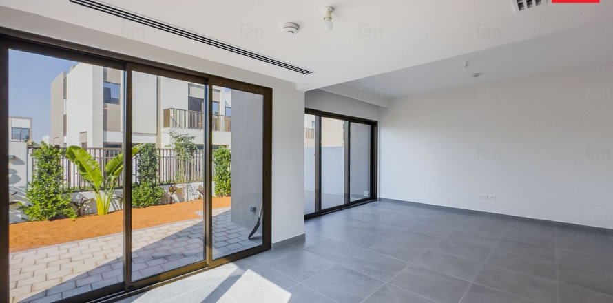 Kuća u nizu u Dubai, UAE 231.2 m2, 4 spavaćih soba Br. 669710
