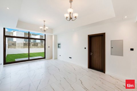 Řadový dům v Dubai, SAE 4 ložnice, 187.2 m² Č.: 669712 - fotografie 2
