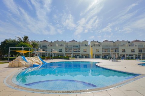 Пәтер Al Hamra Village, Рас-эль-Хайма, БАӘ-да 2 жатын бөлмелер, 120 м² № 656394 - фото 29