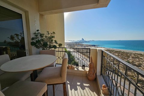 Пәтер Al Hamra Village, Рас-эль-Хайма, БАӘ-да 2 жатын бөлмелер, 120 м² № 656394 - фото 2