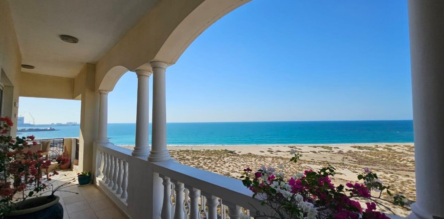 Пәтер Al Hamra Village, Рас-эль-Хайма, БАӘ-да 2 жатын бөлмелер, 120 м² № 656394