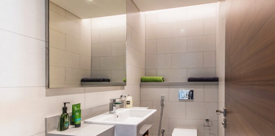 Apartment in WAVES OPULENCE in Mohammed Bin Rashid City, Dubai, UAE 2 bedrooms, 140 sq.m. № 637350