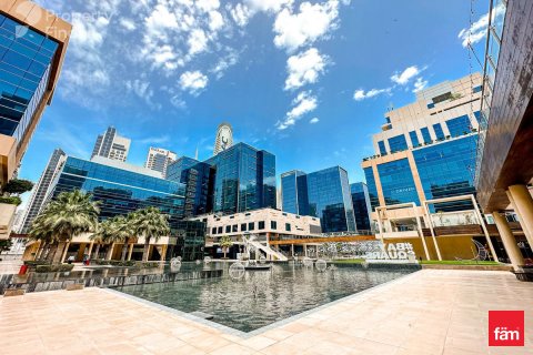 مكتب للإيجار في الخليج التجاري، دبي، الإمارات العربية المتحدة 185.2 متر مربع ، رقم 678423 - صورة 13