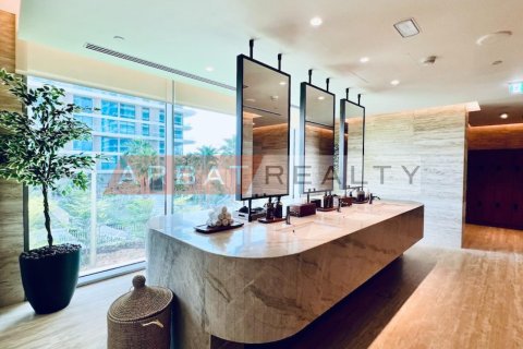 Apartament na sprzedaż w Palm Jumeirah, Dubai, ZEA 2 sypialnie, 159.98 mkw., nr 741000 - zdjęcie 13