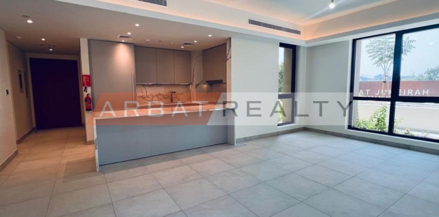 Apartman u Umm Suqeim, Dubai, UAE 155.24 m2, 2 spavaćih soba Br. 741001