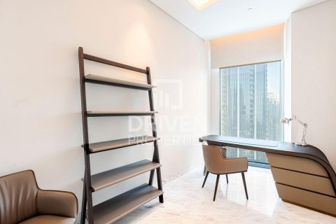 Apartament në Downtown Dubai (Downtown Burj Dubai), Dubai, Emiratet e Bashkuara Arabe 4 dhoma gjumi, 480.87 m2. № 744961 - Foto 23
