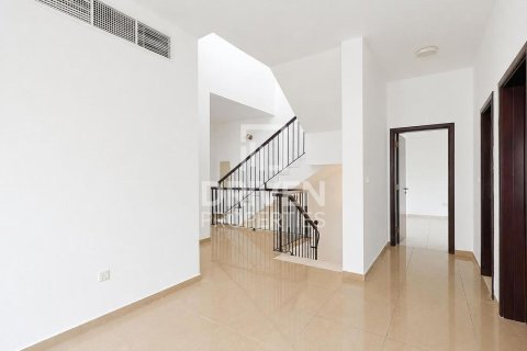 Villa en alquiler en The Villa, Dubai, EAU 5 dormitorios, 555.56 m2 № 745052 - foto 3