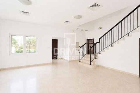 Villa en alquiler en The Villa, Dubai, EAU 5 dormitorios, 555.56 m2 № 745052 - foto 2