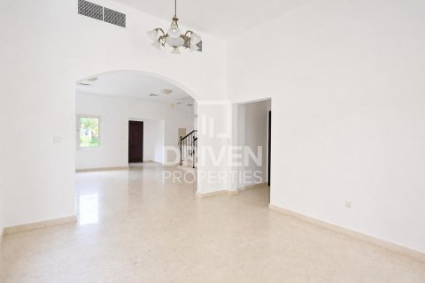 Vila u gradu The Villa, Dubai, UAE 5 spavaće sobe, 555.56 m2 Br. 745052