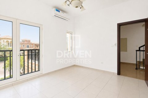 Villa en alquiler en The Villa, Dubai, EAU 5 dormitorios, 555.56 m2 № 745052 - foto 8