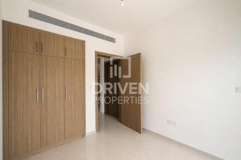 Shtëpi në qytet në Dubai, Emiratet e Bashkuara Arabe 4 dhoma gjumi, 142.61 m2. № 745053 - Foto 11