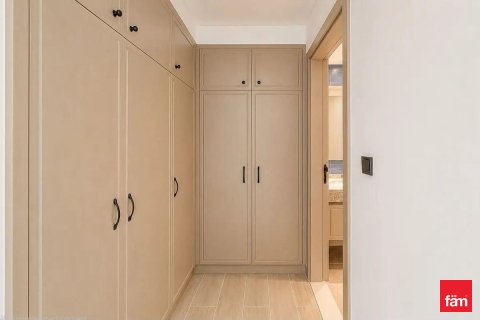 Shtëpi në qytet në Dubai, Emiratet e Bashkuara Arabe 3 dhoma gjumi, 144 m2. № 719007 - Foto 9