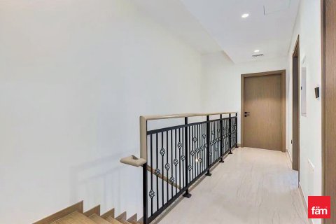 Shtëpi në qytet në Dubai, Emiratet e Bashkuara Arabe 3 dhoma gjumi, 144 m2. № 719007 - Foto 17