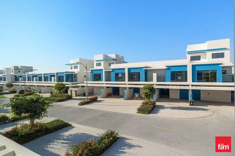 Shtëpi në qytet në Dubai, Emiratet e Bashkuara Arabe 3 dhoma gjumi, 144 m2. № 719007 - Foto 18