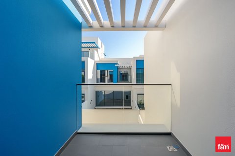 Shtëpi në qytet në Dubai, Emiratet e Bashkuara Arabe 3 dhoma gjumi, 144 m2. № 719007 - Foto 15