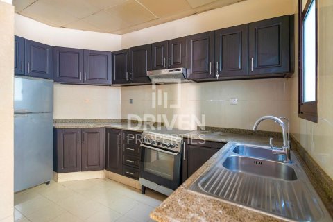 טאונהאוס להשכרה ב Jumeirah Village Circle, Dubai, איחוד האמירויות 4 חדרי שינה, 359 מ"ר, מספר 684044 - תמונה 5