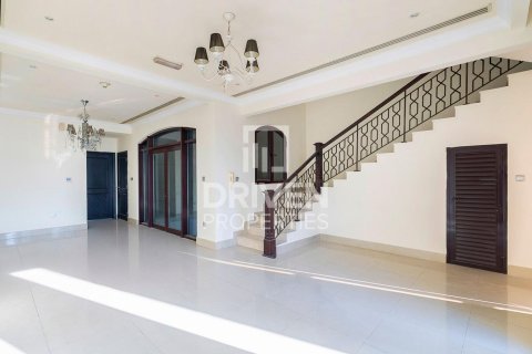 טאונהאוס להשכרה ב Jumeirah Village Circle, Dubai, איחוד האמירויות 4 חדרי שינה, 359 מ"ר, מספר 684044 - תמונה 1