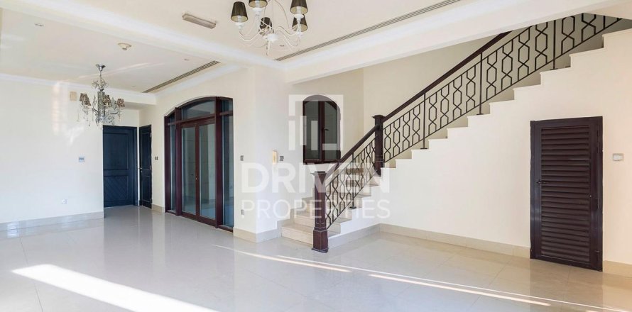 טאונהאוס ב Jumeirah Village Circle, Dubai, איחוד האמירויות 4 חדרי שינה, 359 מ"ר מספר 684044