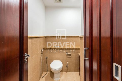 Apartment in Downtown Dubai (Downtown Burj Dubai), UAE 1 bedroom, 85.1 sq.m. № 744953 - photo 12