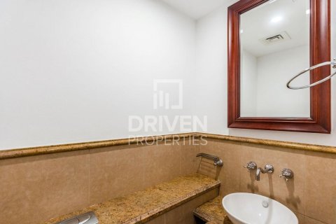 Apartment in Downtown Dubai (Downtown Burj Dubai), UAE 1 bedroom, 85.1 sq.m. № 744953 - photo 10