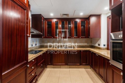 Apartment in Downtown Dubai (Downtown Burj Dubai), UAE 1 bedroom, 85.1 sq.m. № 744953 - photo 5