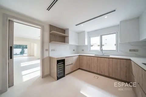 Villa in affitto a Meadows, Dubai, EAU 5 camere da letto, 320 mq. № 738437 - foto 7