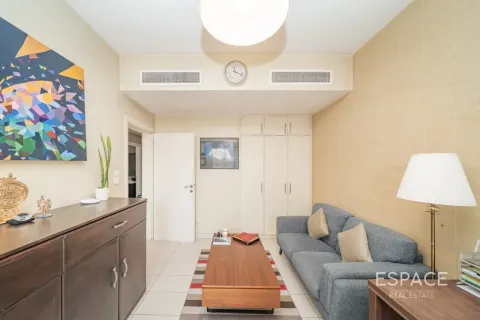 Vila v Meadows, Dubai, SAE 5 ložnice, 354 m² Č.: 738438 - fotografie 15