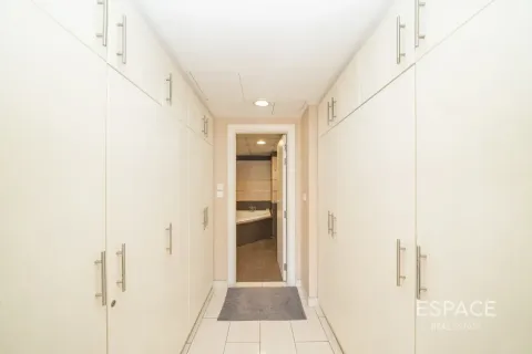 Vila v Meadows, Dubai, SAE 5 ložnice, 354 m² Č.: 738438 - fotografie 8