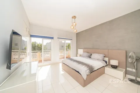 Vila v Meadows, Dubai, SAE 5 ložnice, 354 m² Č.: 738438 - fotografie 7