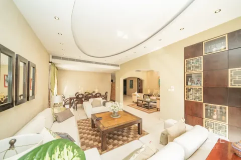 Vila v Meadows, Dubai, SAE 5 ložnice, 354 m² Č.: 738438 - fotografie 4