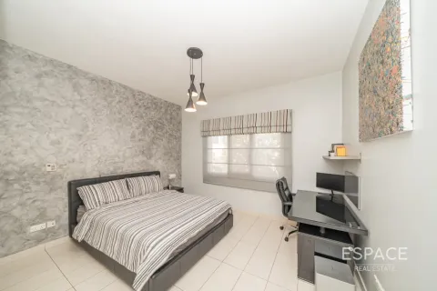 Vila v Meadows, Dubai, SAE 5 ložnice, 354 m² Č.: 738438 - fotografie 13
