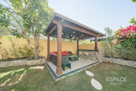 Vila v Meadows, Dubai, SAE 5 ložnice, 354 m² Č.: 738438 - fotografie 18