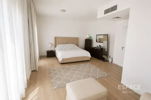 Villa in affitto a Meadows, Dubai, EAU 5 camere da letto, 458 mq. № 738436 - foto 10