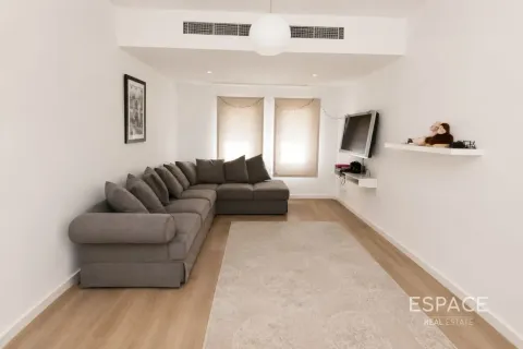 Villa in affitto a Meadows, Dubai, EAU 5 camere da letto, 458 mq. № 738436 - foto 9