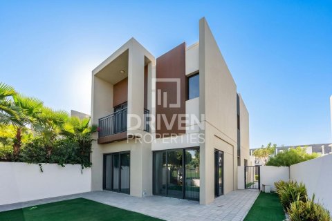 Dubai Land, Dubai, UAE의 판매용 타운하우스 침실 4개, 250제곱미터 번호 755828 - 사진 23