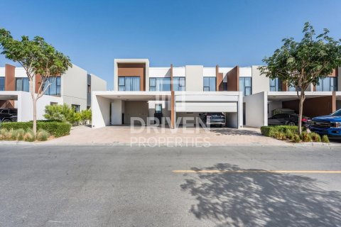 Dubai Land, Dubai, UAE의 판매용 타운하우스 침실 4개, 250제곱미터 번호 755828 - 사진 24