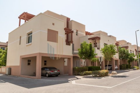 Māja Al Ghadeer, Abu Dhabijā, AAE 2 istabas, 184.9 m2 Nr. 669056 - attēls 2