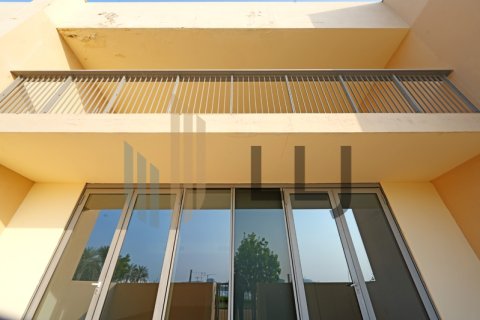 Kuća u nizu u gradu Al Raha Beach, Abu Dhabi, UAE 3 spavaće sobe, 195 m2 Br. 669057 - Slika 3