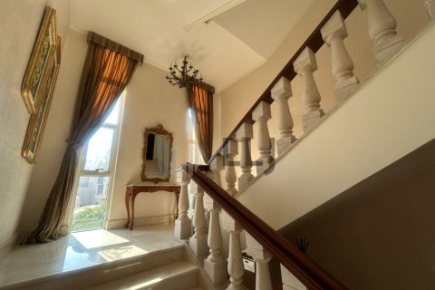 Villa itt: Al Mushrif, Abu Dhabi, EAE, 4 hálószoba, 1411.6 m², azonosító: 669052 - fénykép 14