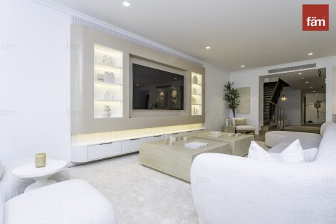 Townhouse til leje i Dubai, UAE 5 soveværelser, 608 kvm № 640571 - foto 9