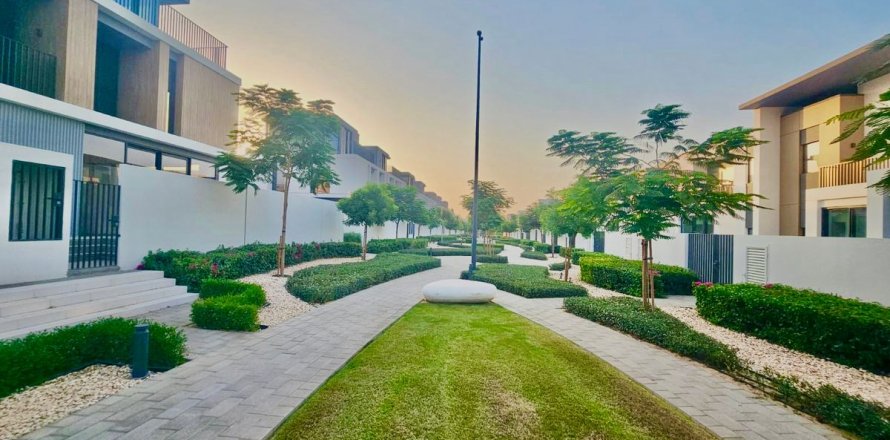 Maison de ville à Dubai, EAU: 3 chambres, 144.8 m2 № 726375