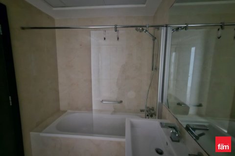 Apartment in Dubai Marina, UAE 2 bedrooms, 112.2 sq.m. № 687469 - photo 8