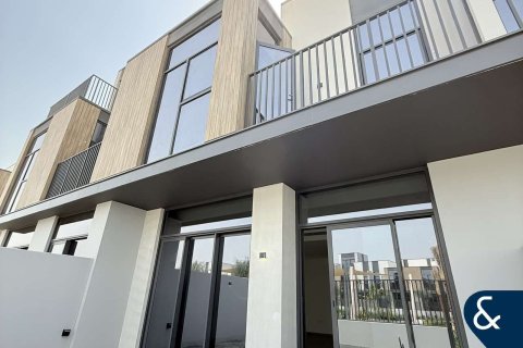 Üürile anda villa asukohaga Mudon, Dubai, AÜE: 3 magamistoaga, 205 m² Nr 667959 - pilt 9