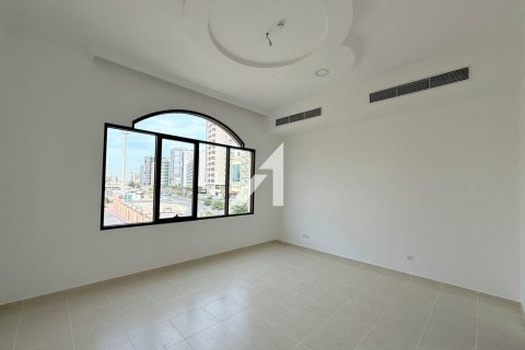 Villa til leie i Al Barsha, Dubai, Emiratene 6 soverom, 471 kvm Nr. 699264 - Foto 14