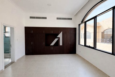 Villa til leie i Al Barsha, Dubai, Emiratene 6 soverom, 471 kvm Nr. 699264 - Foto 13