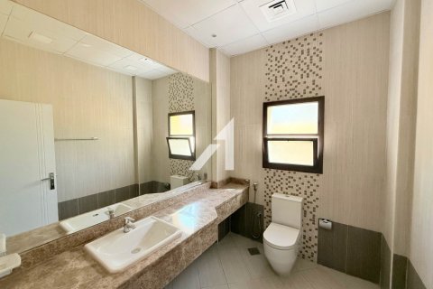 Villa til leie i Al Barsha, Dubai, Emiratene 6 soverom, 471 kvm Nr. 699264 - Foto 20