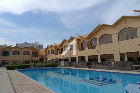 Villa til leie i Al Barsha, Dubai, Emiratene 6 soverom, 471 kvm Nr. 699264 - Foto 26