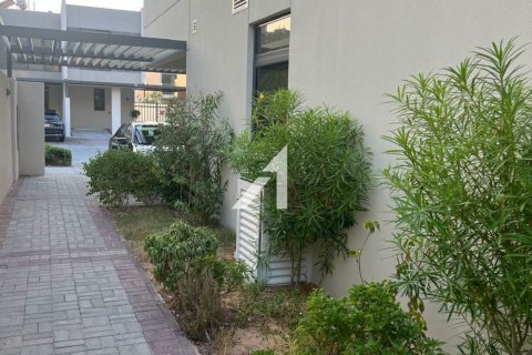 Villa til leie i Akoya, Dubai, Emiratene 3 soverom, 175 kvm Nr. 699260 - Foto 7