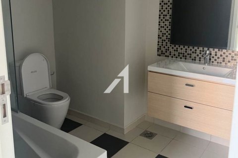 Villa til leie i Akoya, Dubai, Emiratene 3 soverom, 175 kvm Nr. 699260 - Foto 15